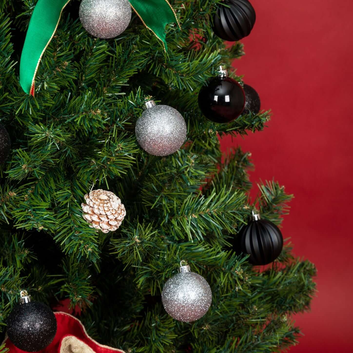 Christmas Ornaments - Tree Decorations (Black & Grey)